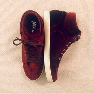 NWT J/Slides NYC Velvet Sneakers
